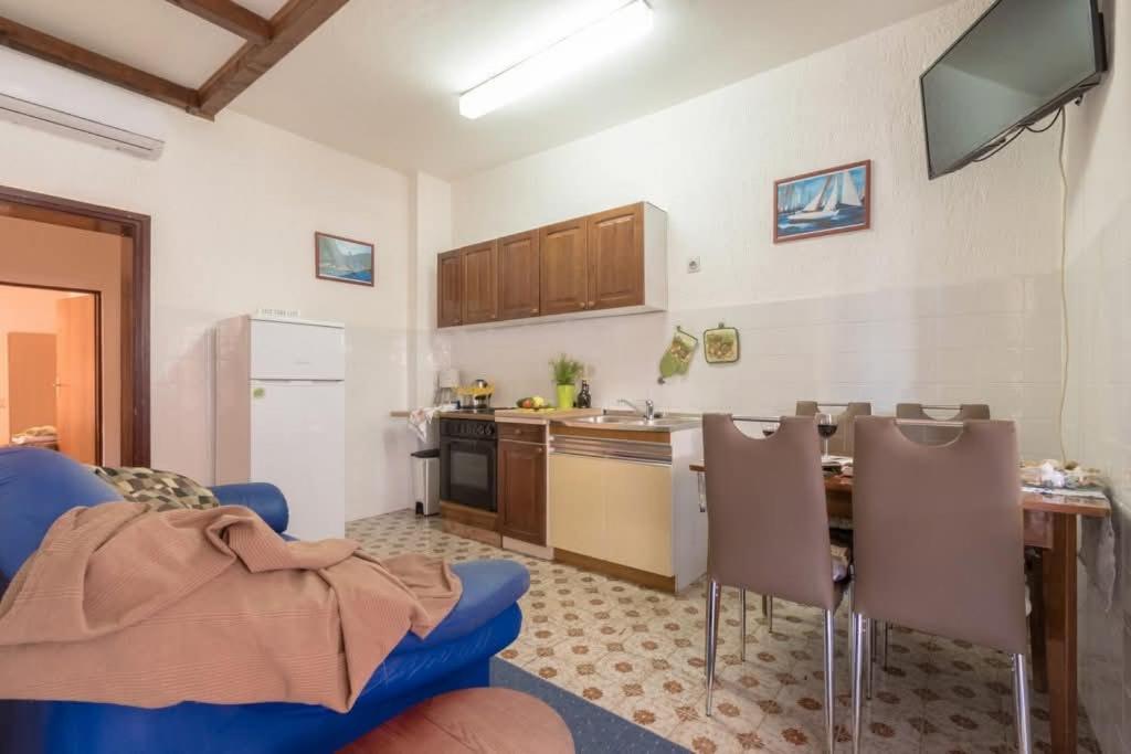 Loredana Apartments Crikvenica Oda fotoğraf
